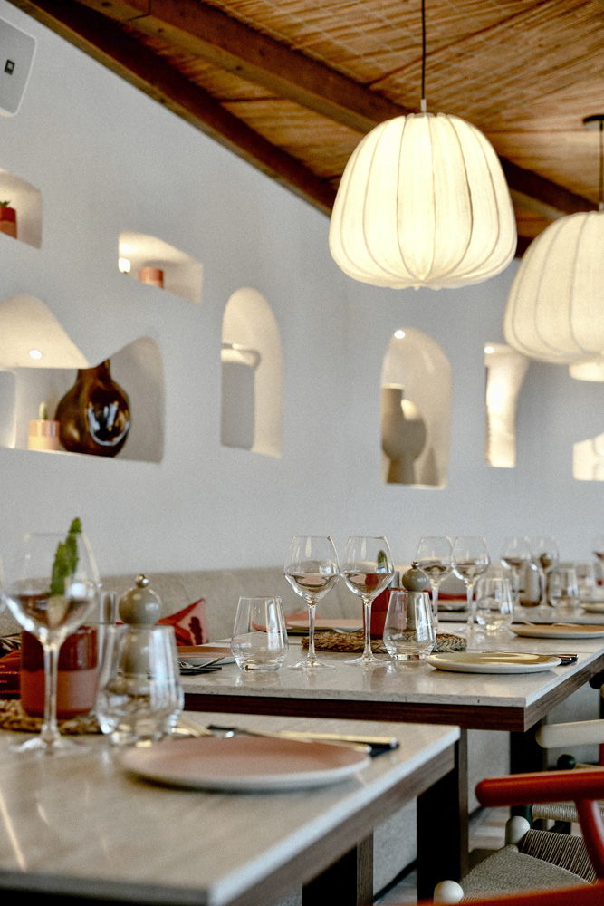 Indoor dining room | Roc Seven Biarriz