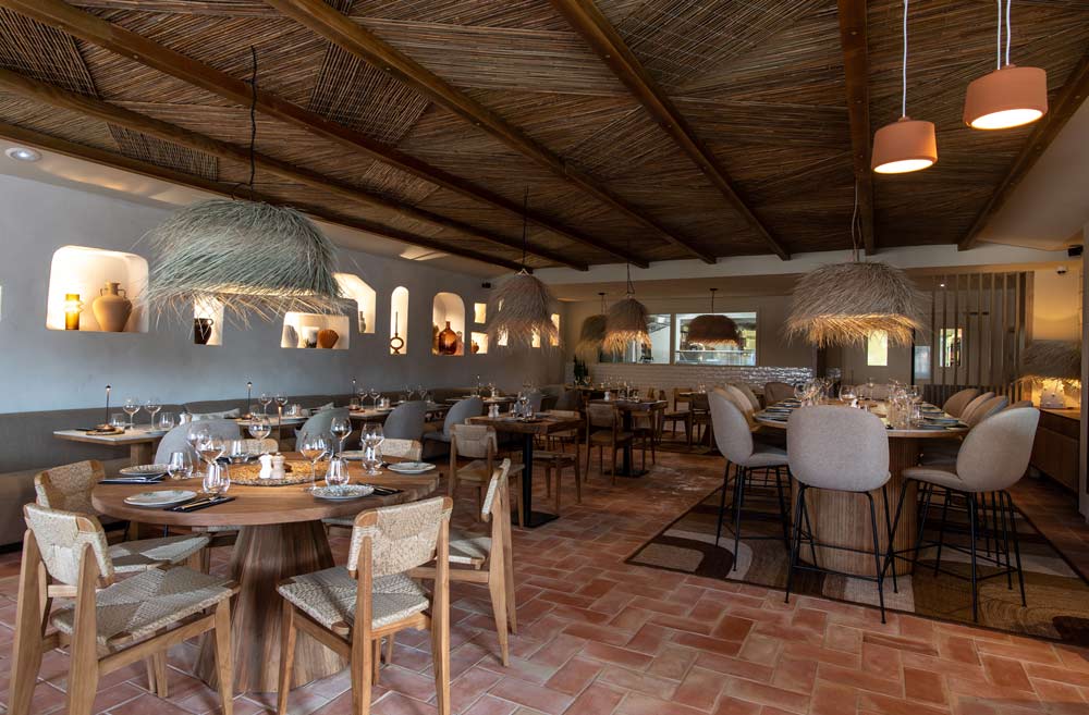 La salle du restaurant du Roc Seven Cap Ferret
