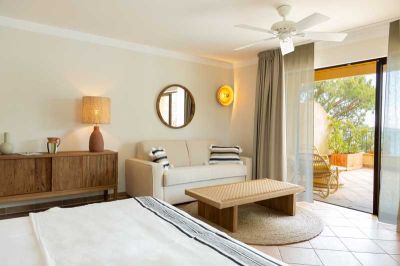 Room or suite for 4 persons with terrace  - Hotel Casa Santini - Roc Seven| Porto Vecchio